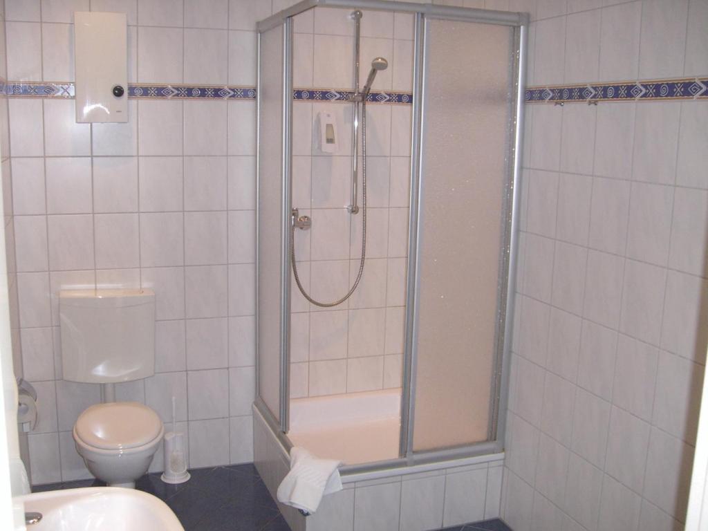 Hotel Mitte Alte Suesswarenfabrik Rheinbach Esterno foto